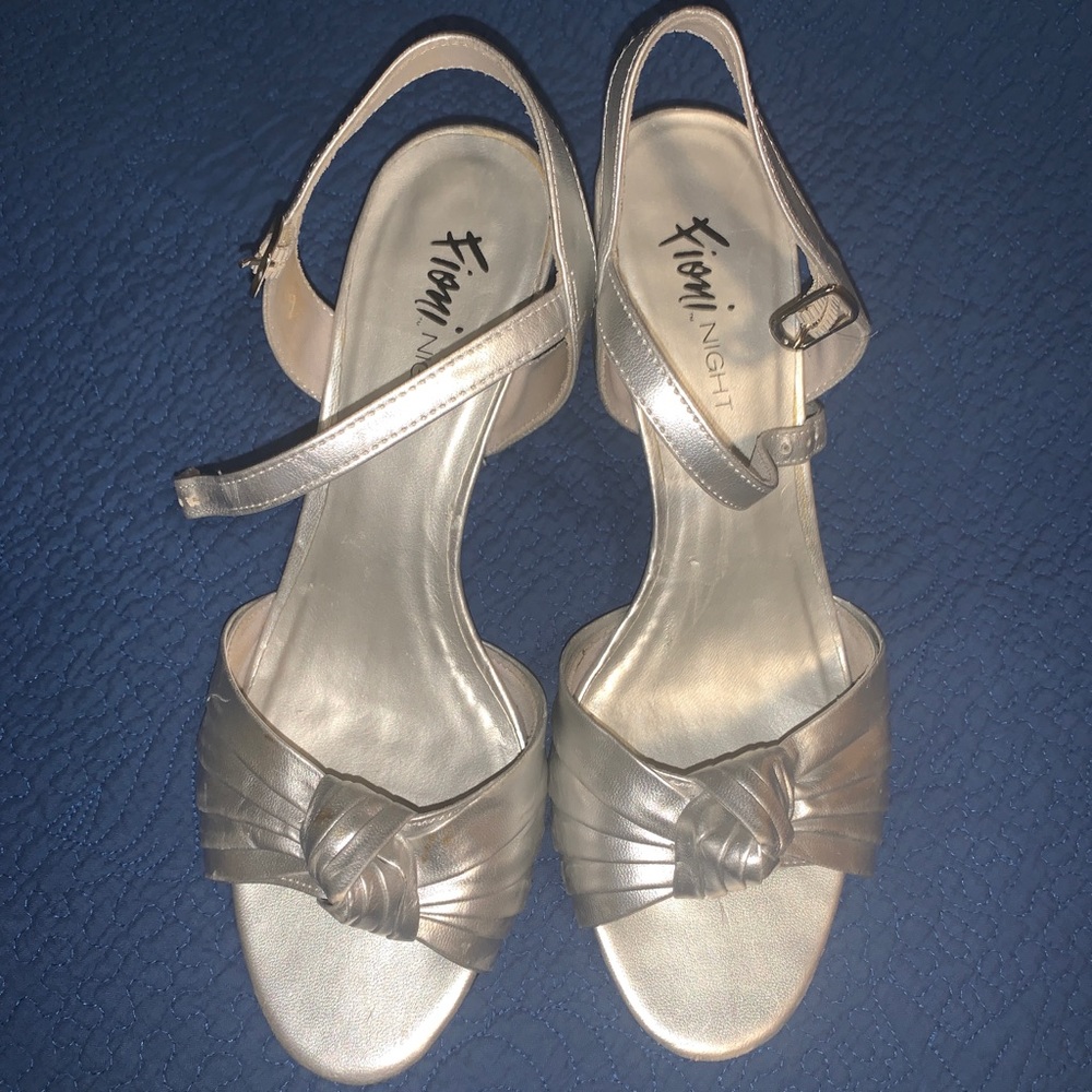 Fioni Night Silver 1.5-2 inch Heels